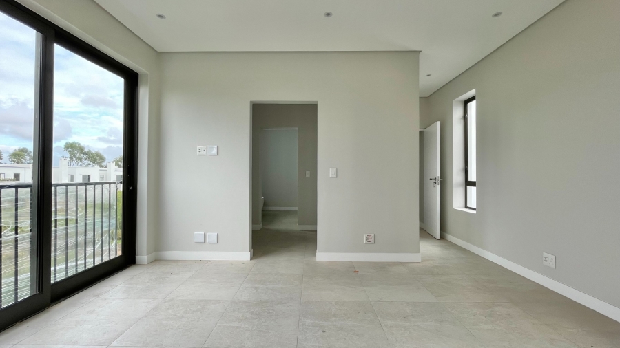 To Let 4 Bedroom Property for Rent in Croydon Gardens Estate Western Cape